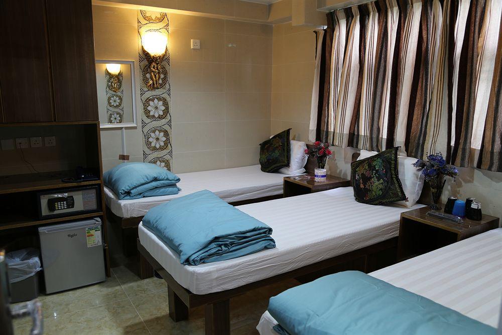 New Tokyo Hostel Хонконг Екстериор снимка