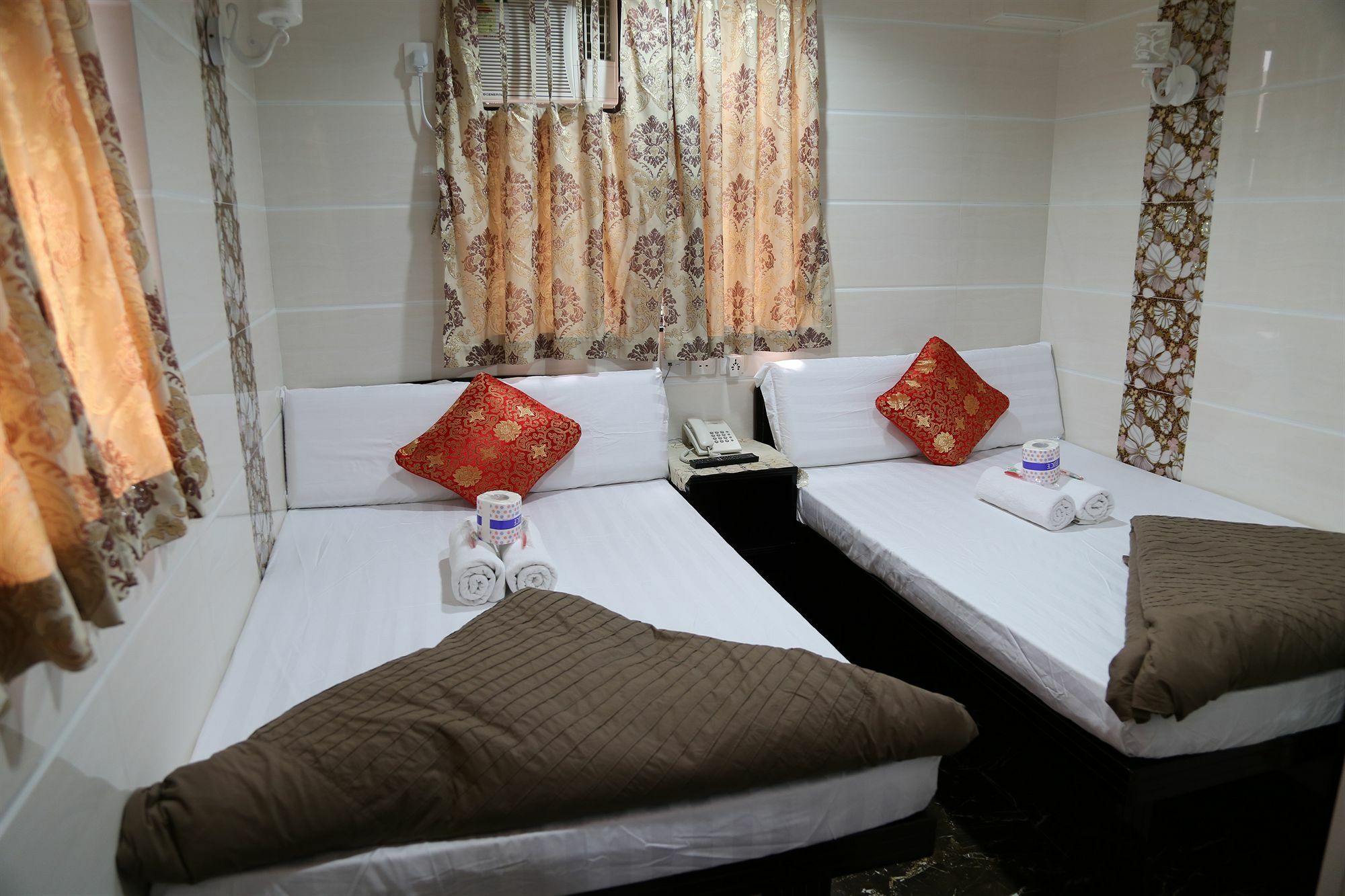 New Tokyo Hostel Хонконг Екстериор снимка